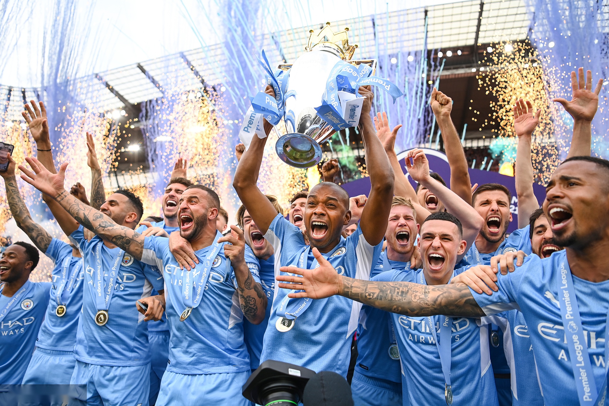 完善的举报 完善的举报