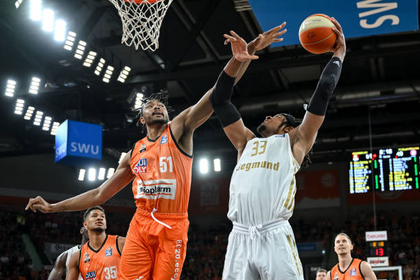 莱万的角色 莱万的角色