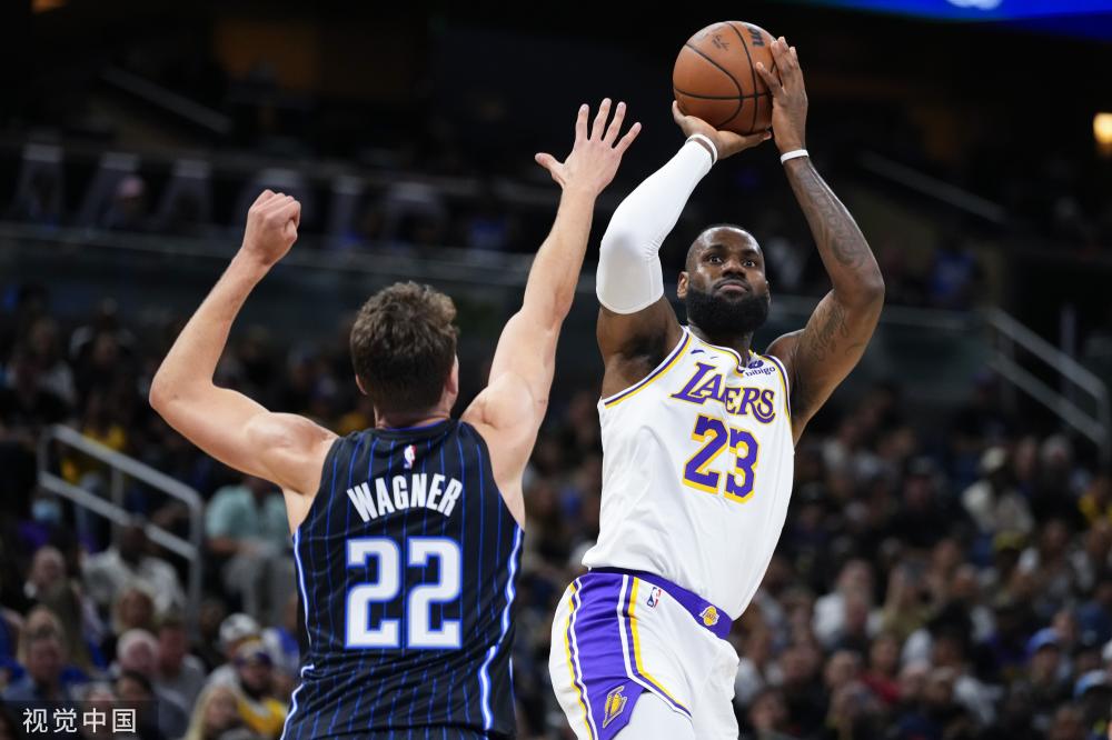 育竞技中的 育竞技中的