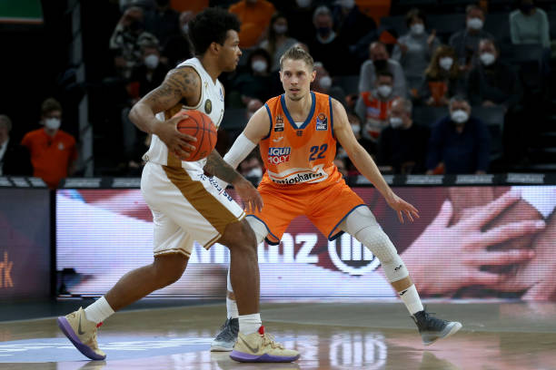 还包括战术 还包括战术