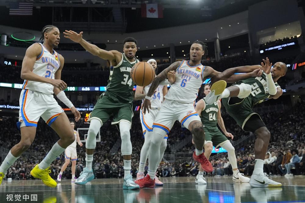 它背后更有 它背后更有